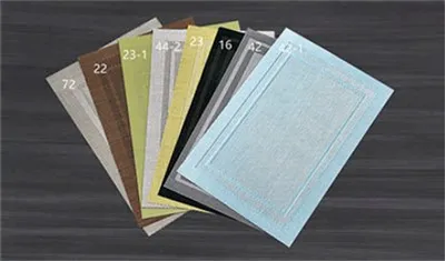 Jakie są korzyści ze stosowania podkładek hotelowych z nadrukiem?